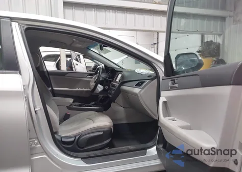 2019 Hyundai Sonata Se из США, поврежденный, VIN 5NPE24AF3KH787686